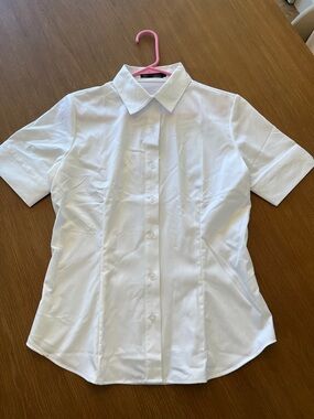 White Short-Sleeve Button-Down Shirt - Classic Collared Top